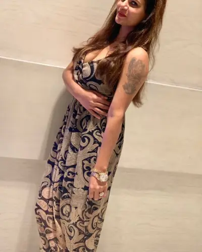 Kanhangad Escort